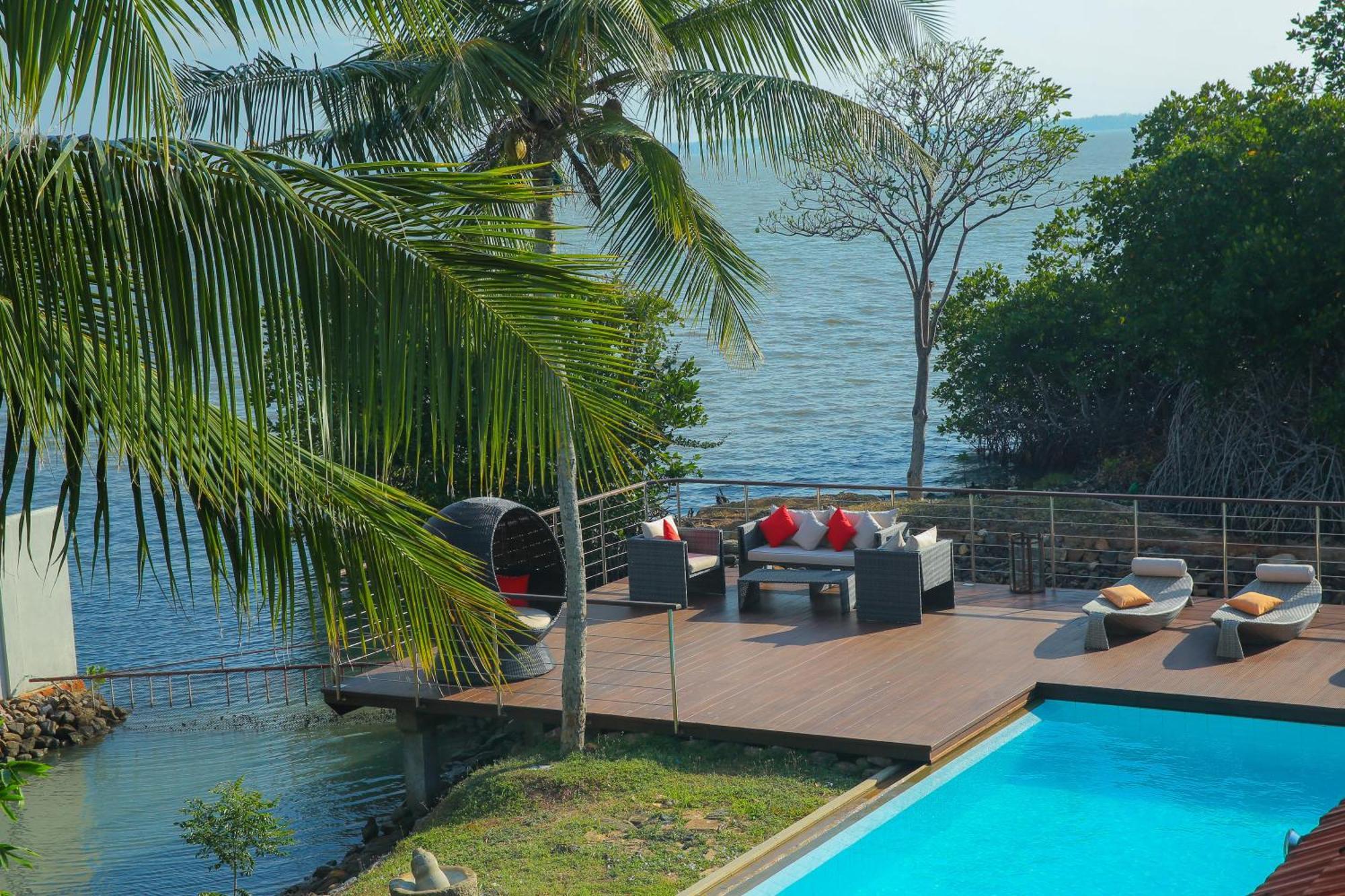 Hundira Villa *